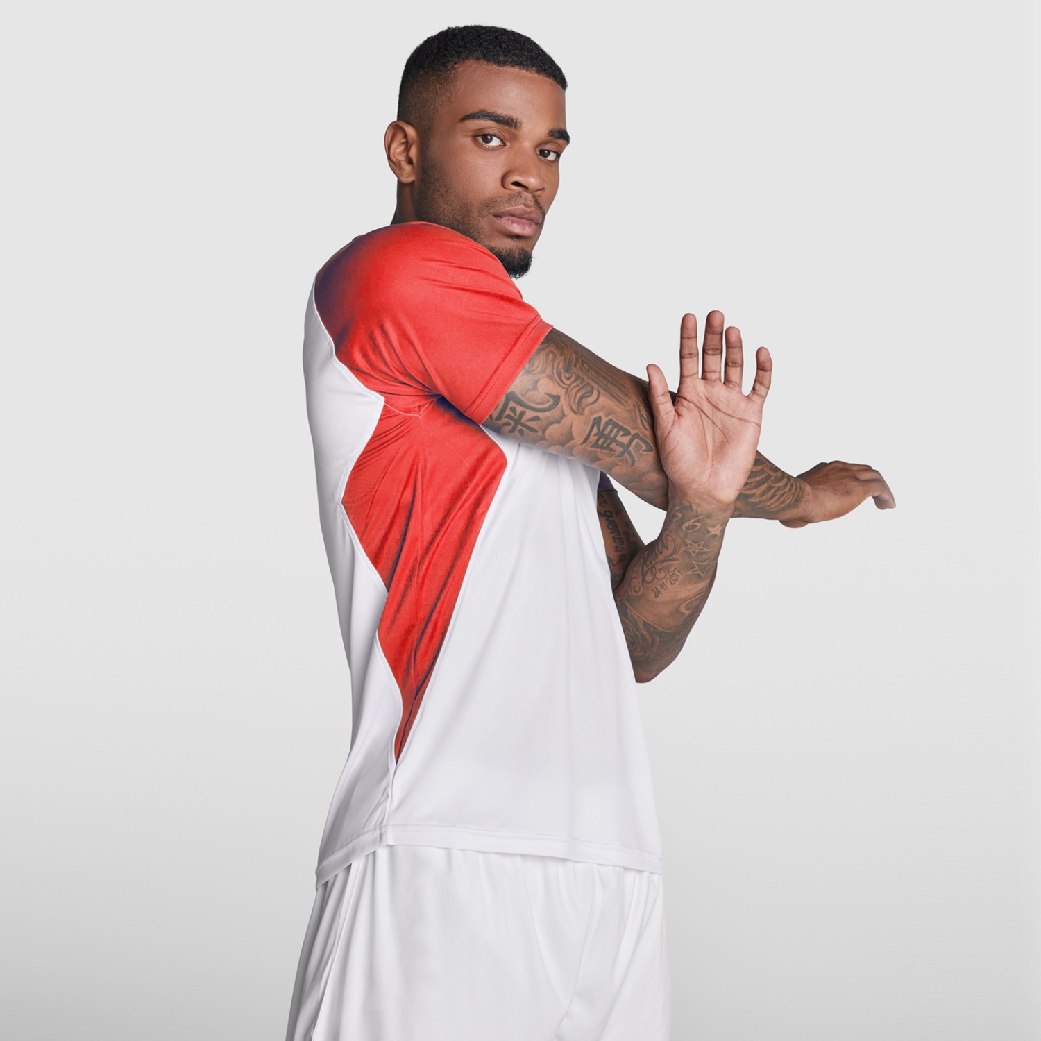 3. Foto Trikot Sportshirt BUGATTI Weiß-Rot 12 Jahre mit Druck